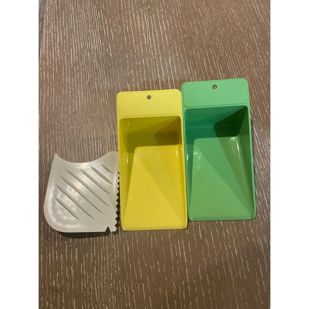 Vintage Tupperware Harvest Flat Cannister Scoopsβ 1452 and Scraper Lot